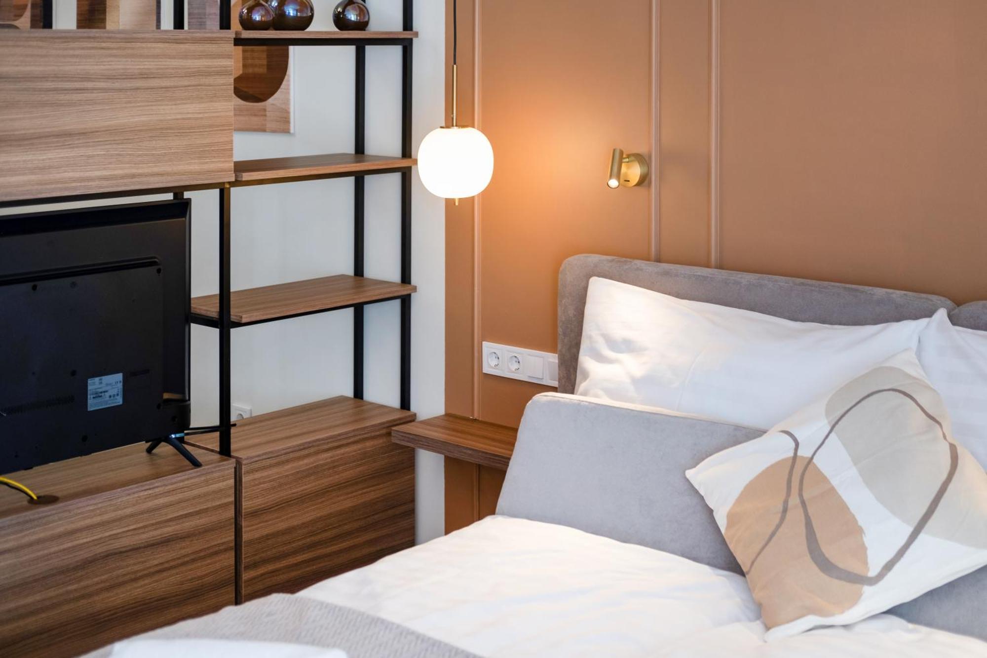 Myflat Wave Luxury 44 Suite Siófok Eksteriør billede